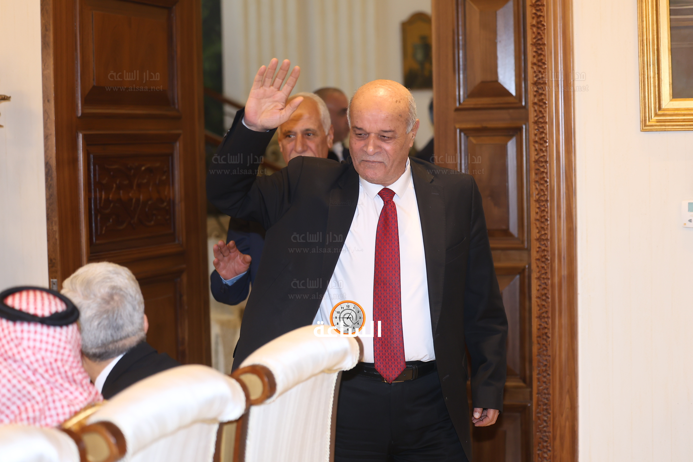 Madar Al-Saa Images 0.37754212309057045