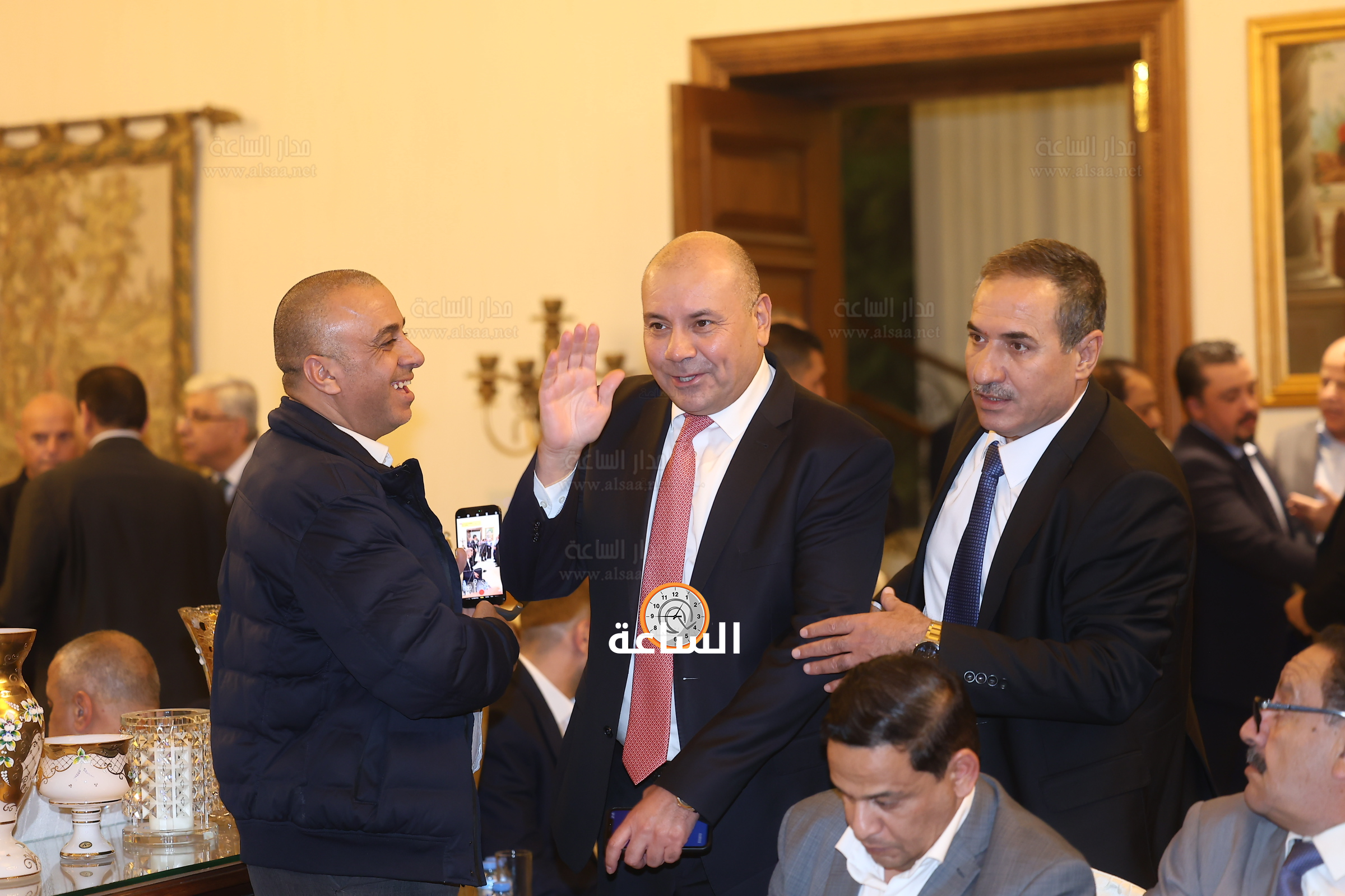 Madar Al-Saa Images 0.11586884555132515