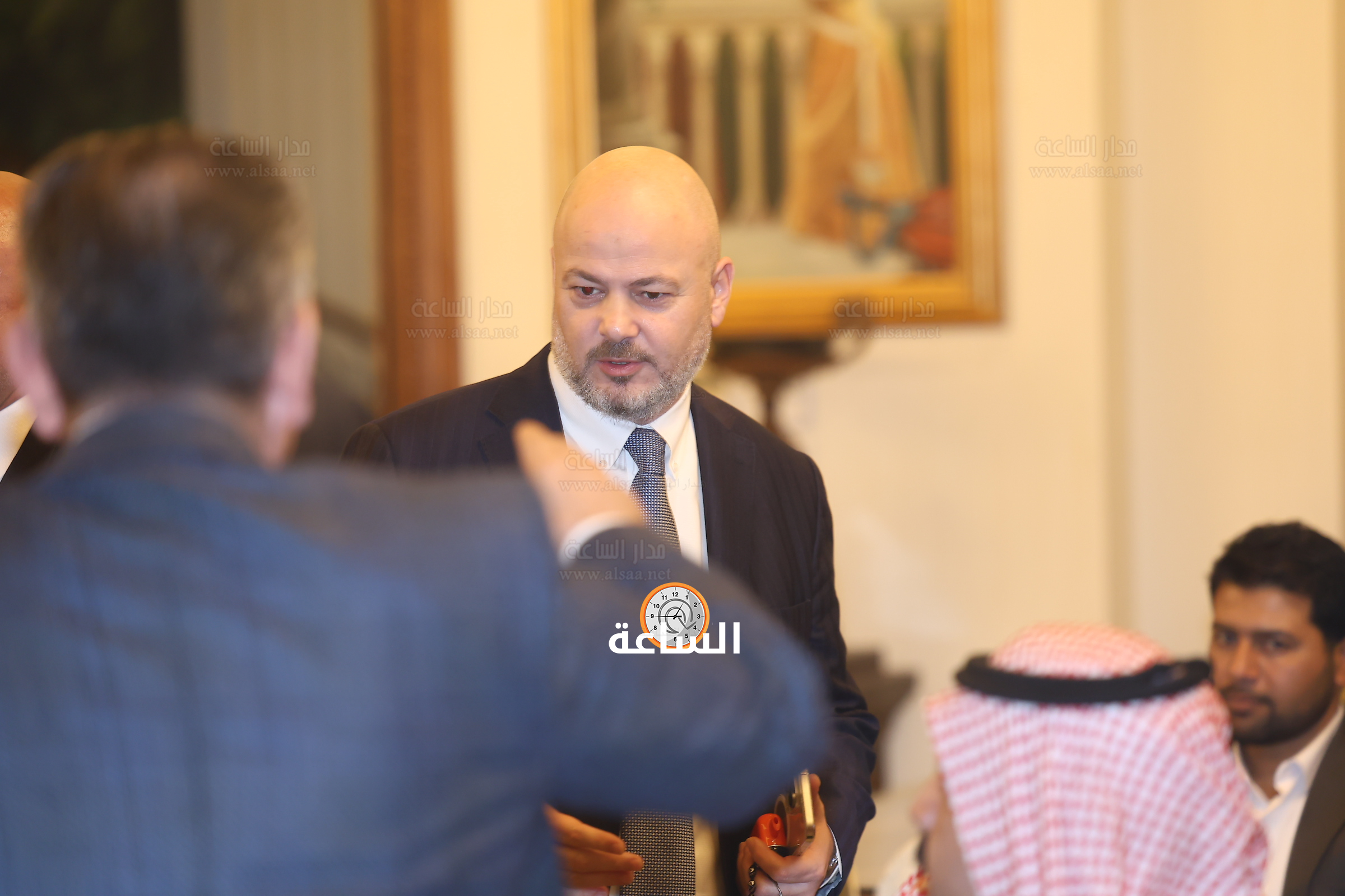 Madar Al-Saa Images 0.44968638595251276