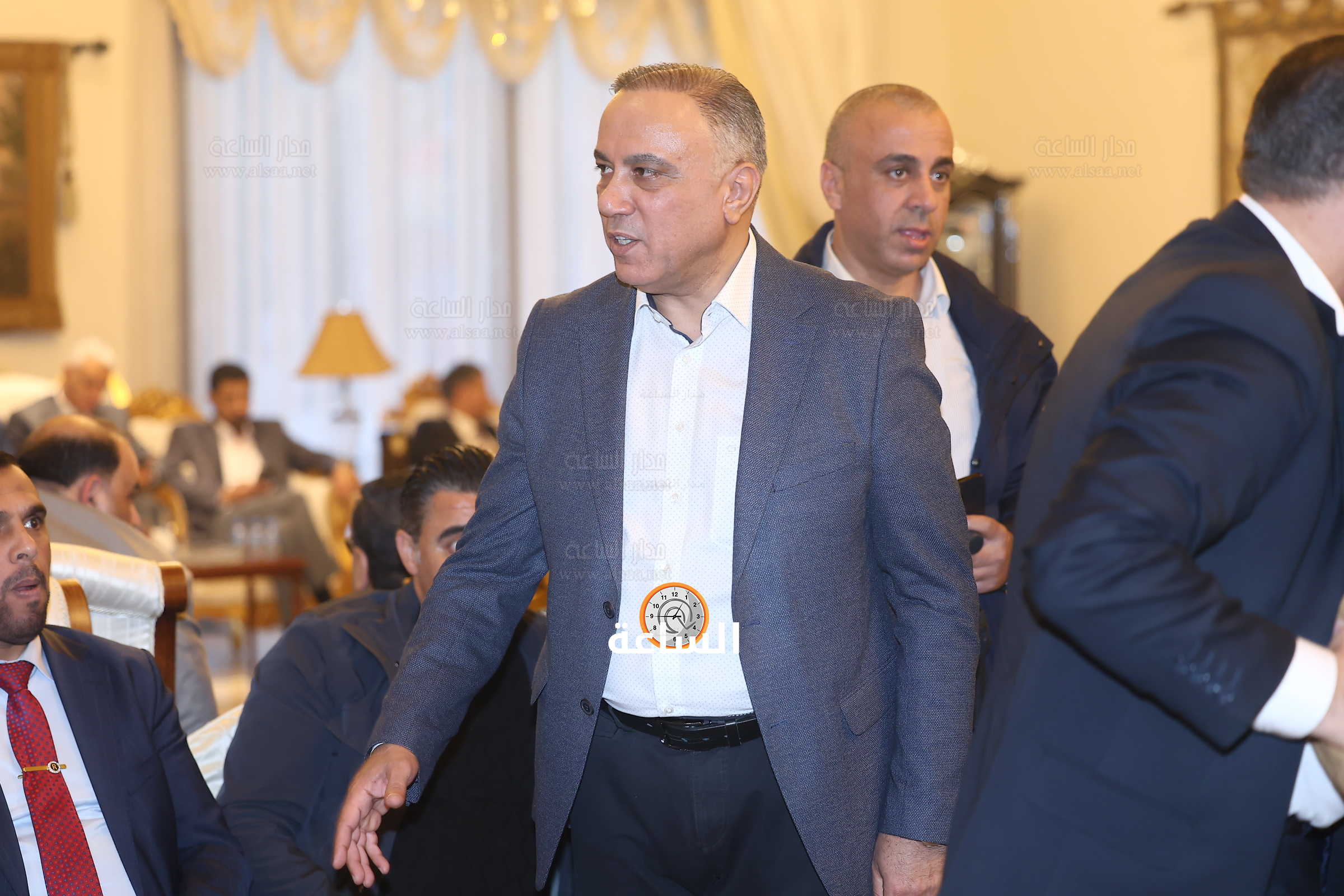 Madar Al-Saa Images 0.4515554849564992