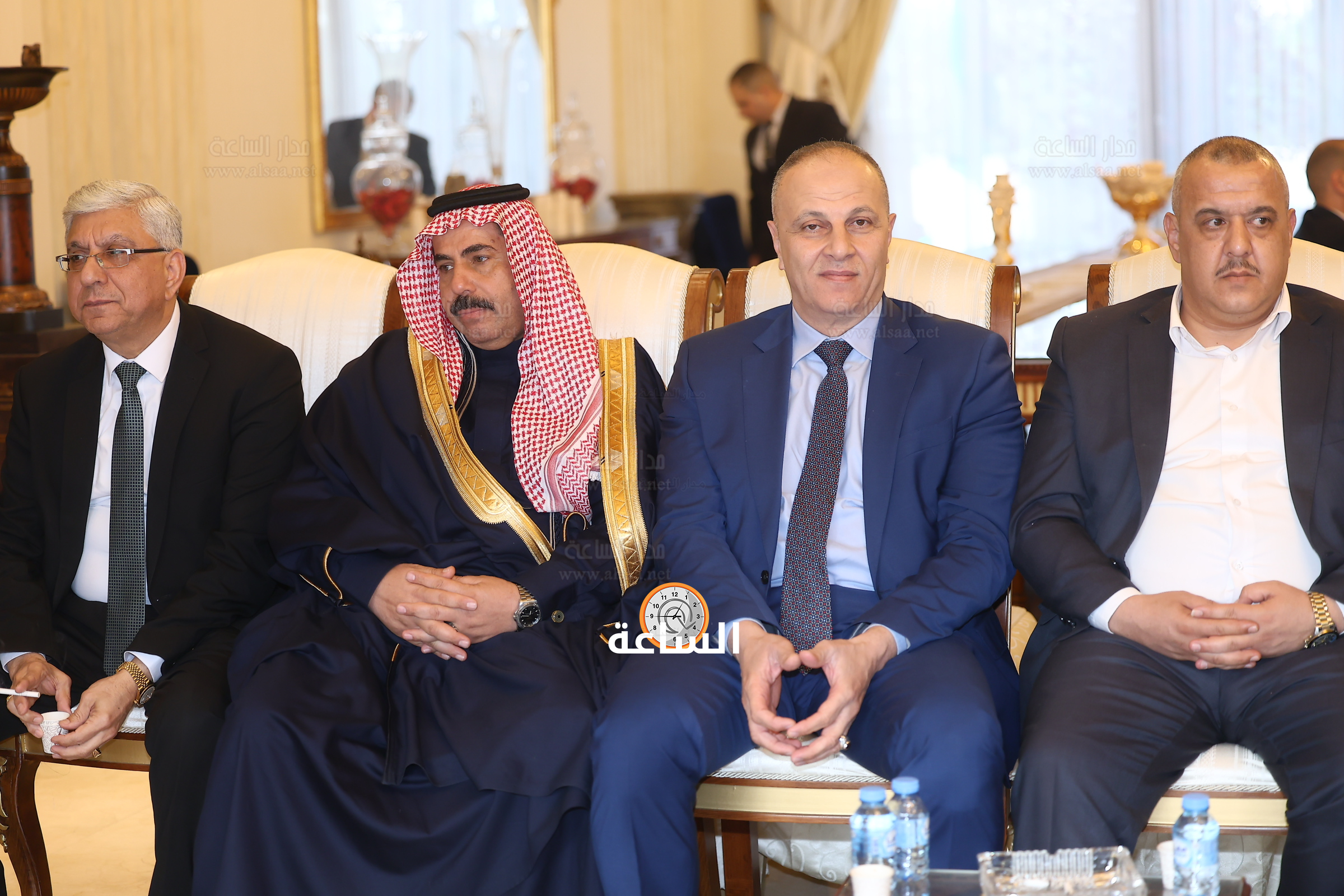 Madar Al-Saa Images 0.05712945679807091