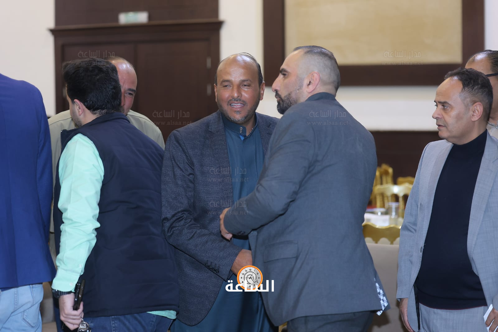 Madar Al-Saa Images 0.982228370795899