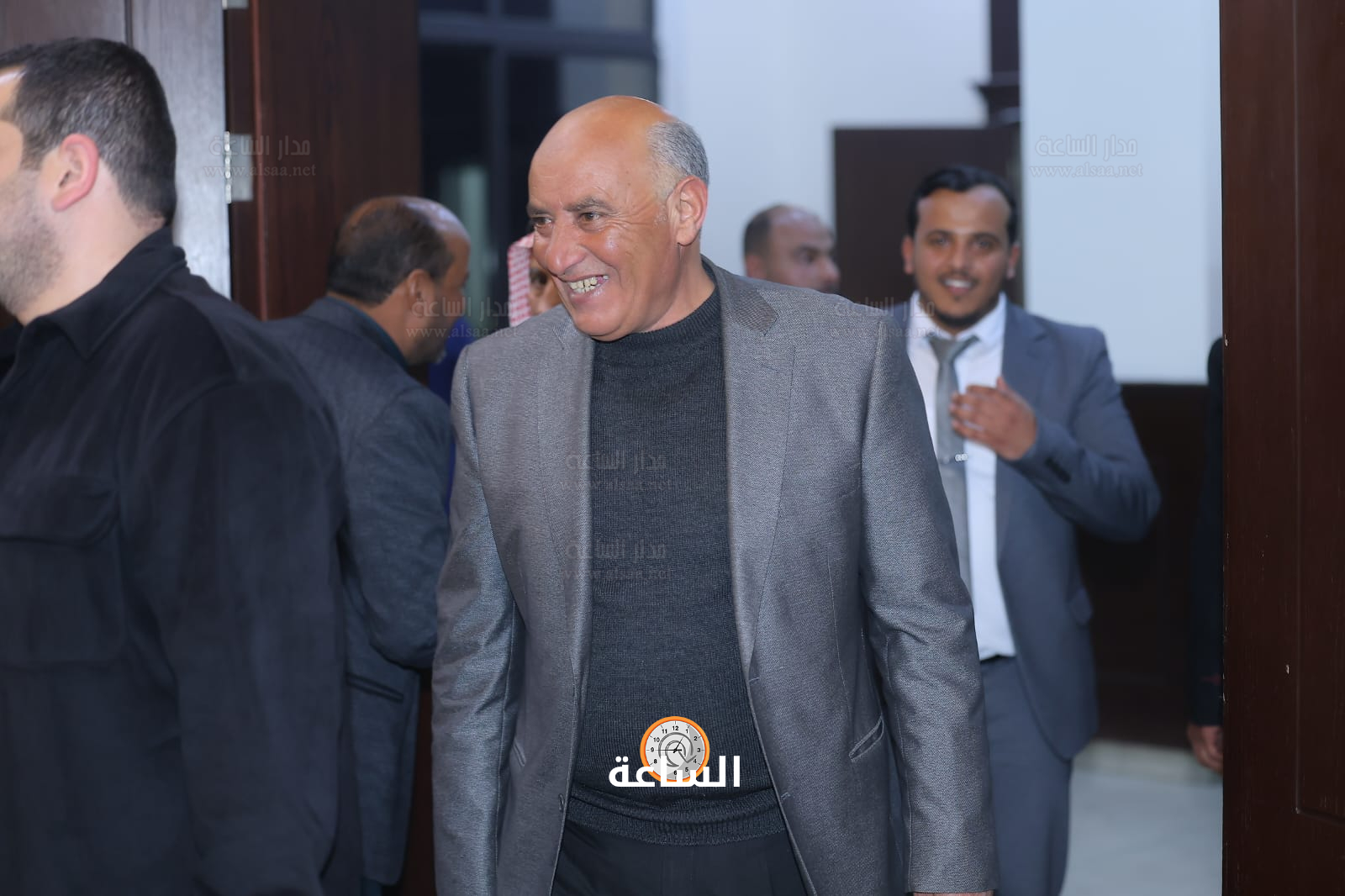 Madar Al-Saa Images 0.7096910127586707