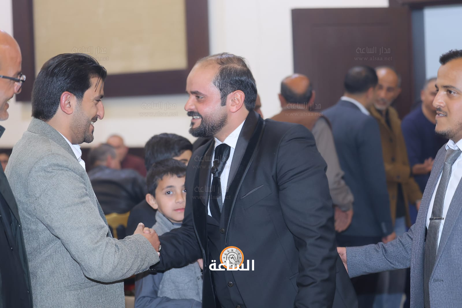 Madar Al-Saa Images 0.4594897086852041