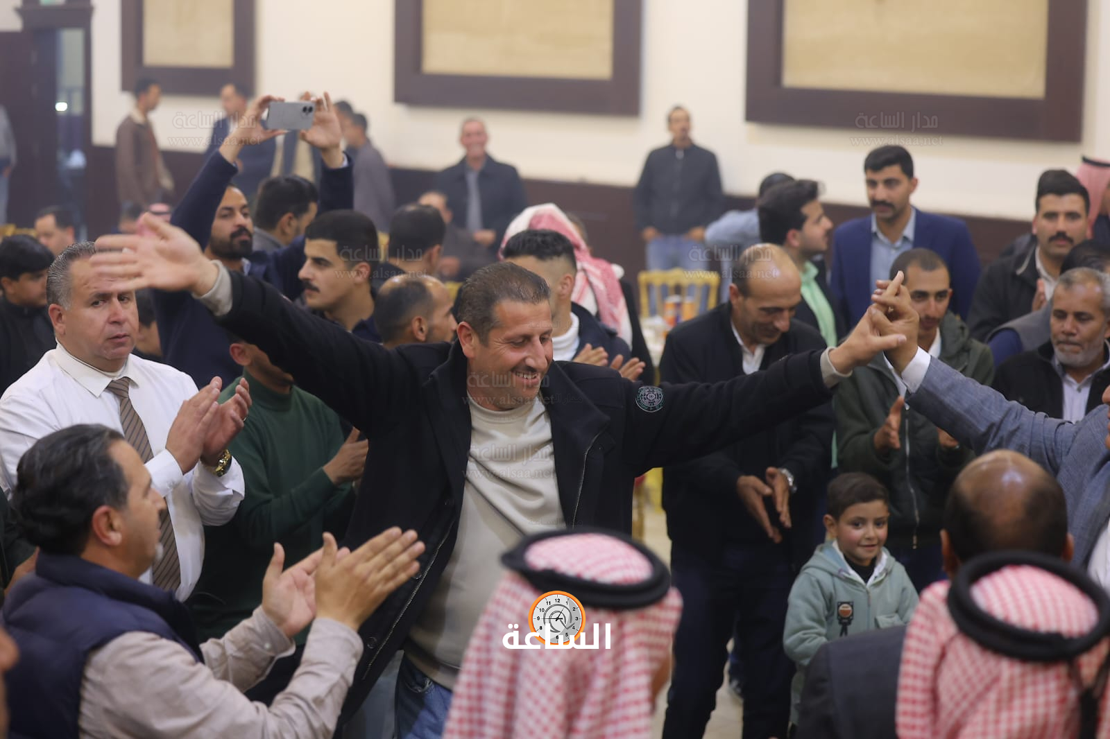 Madar Al-Saa Images 0.058522489594587834