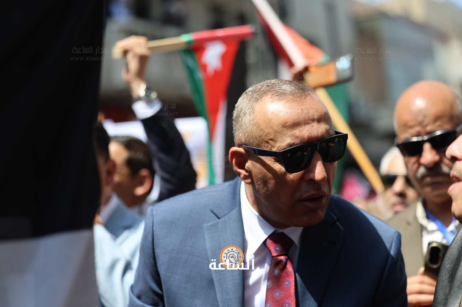 Madar Al-Saa Images 0.8642548761003181