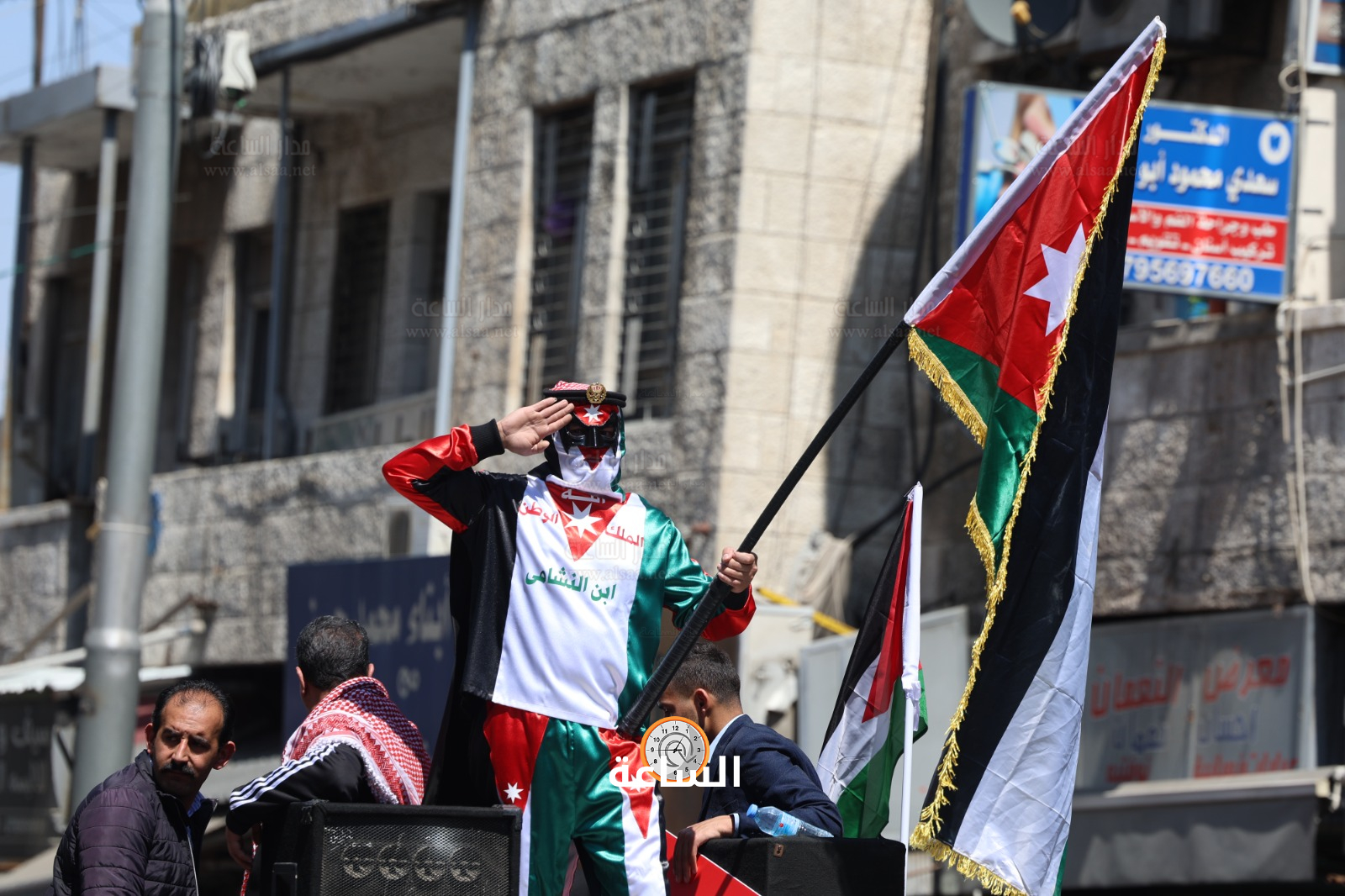 Madar Al-Saa Images 0.8878192551068355