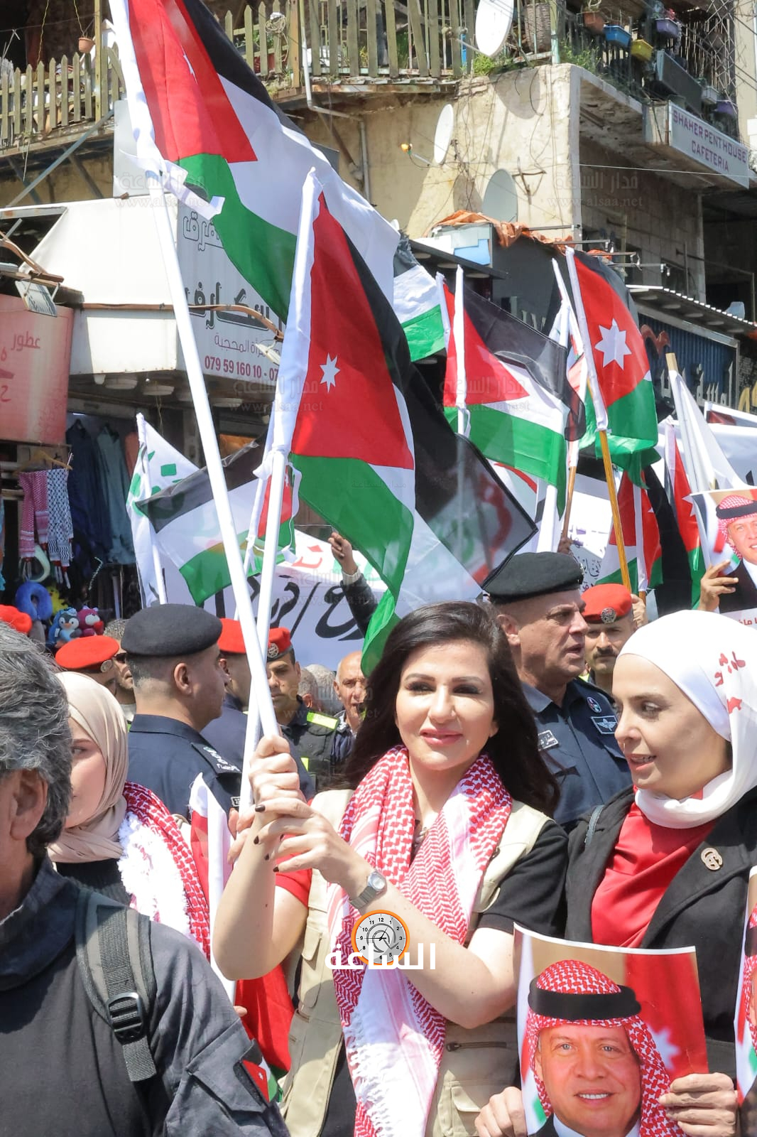 Madar Al-Saa Images 0.3365908621132859