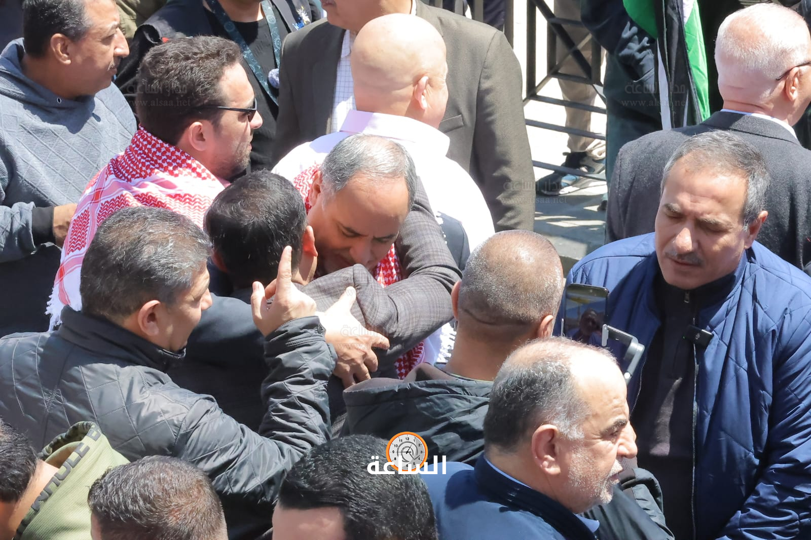 Madar Al-Saa Images 0.89465409598519