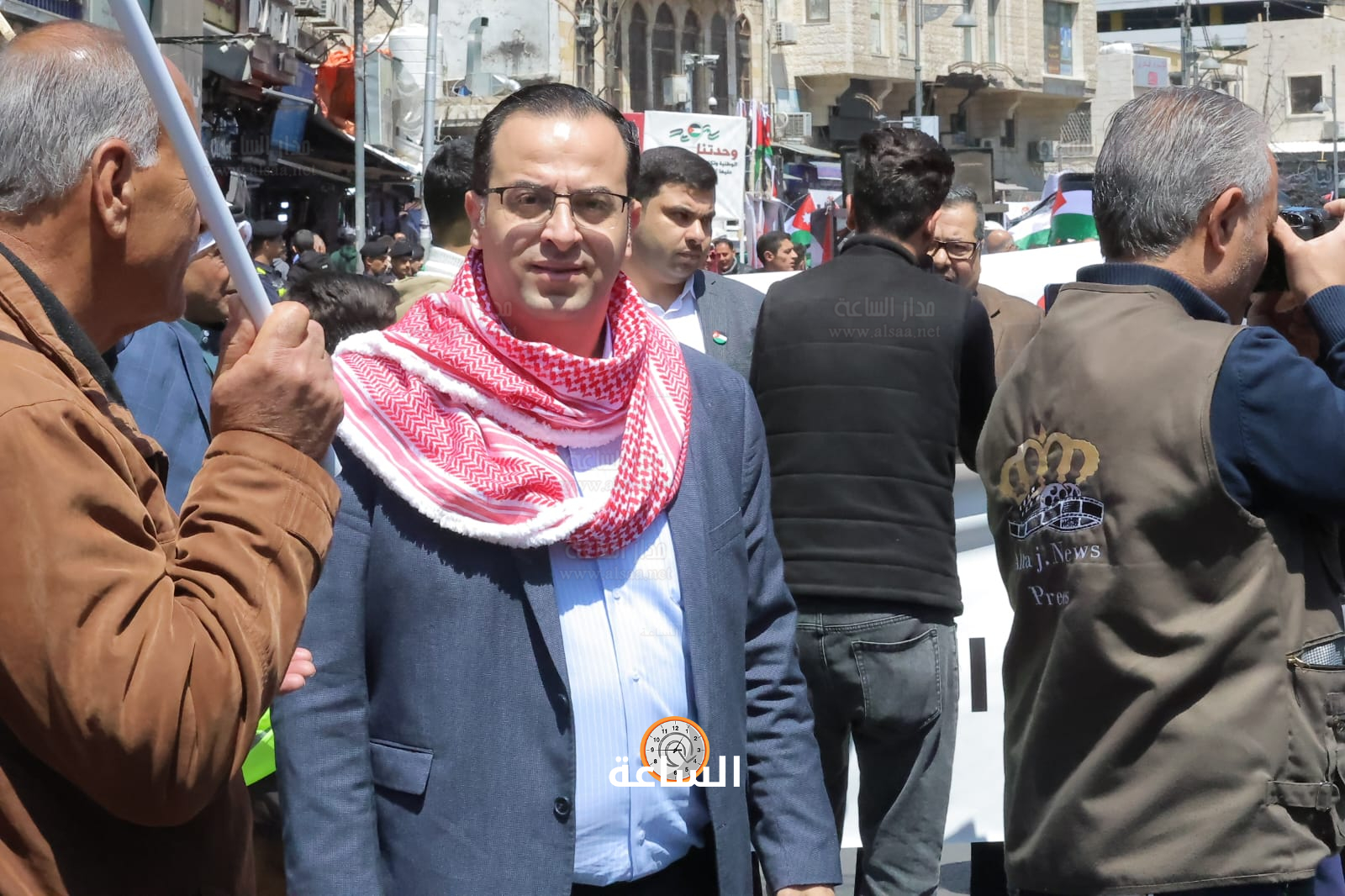 Madar Al-Saa Images 0.9725438373124072