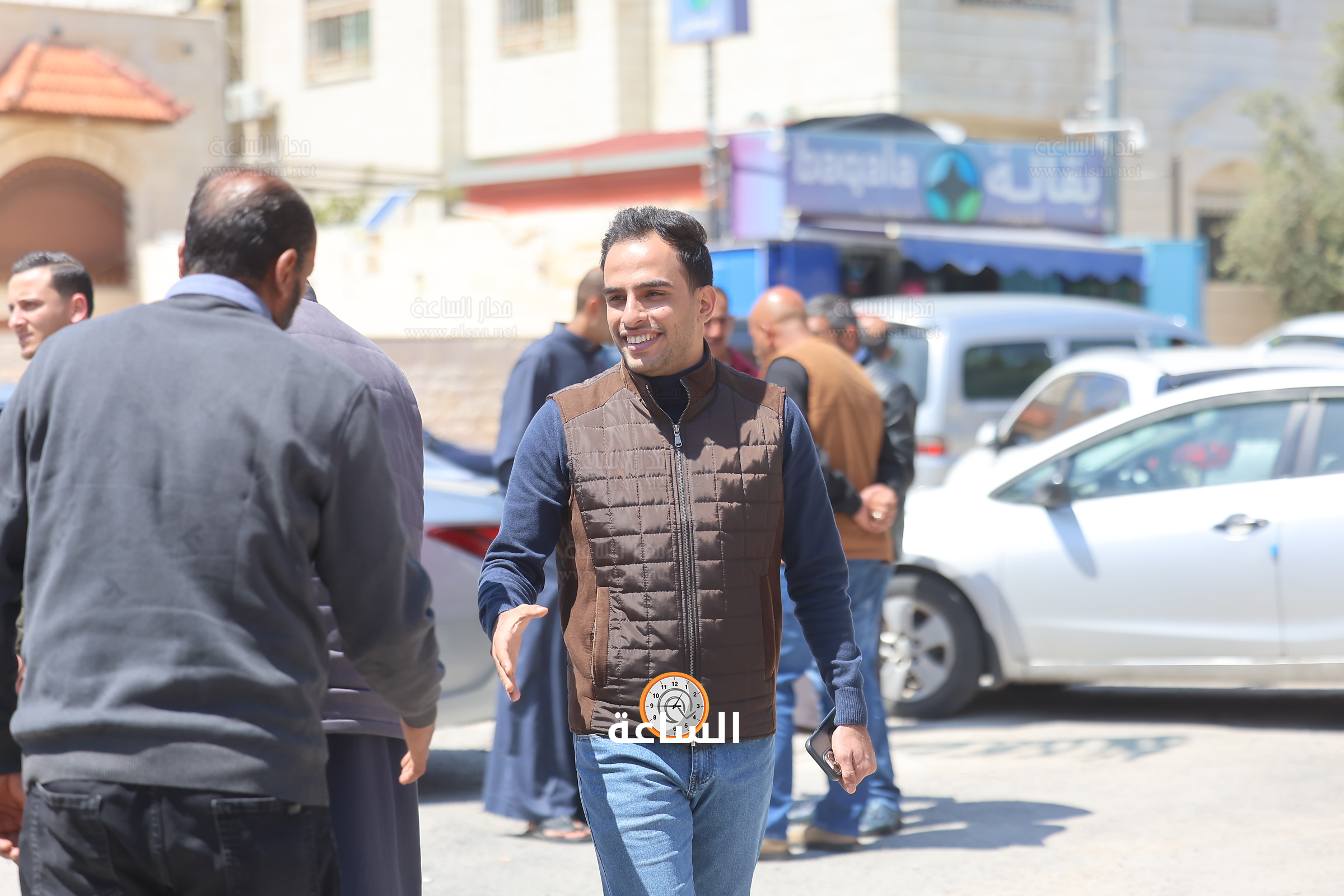 Madar Al-Saa Images 0.43000474333457905