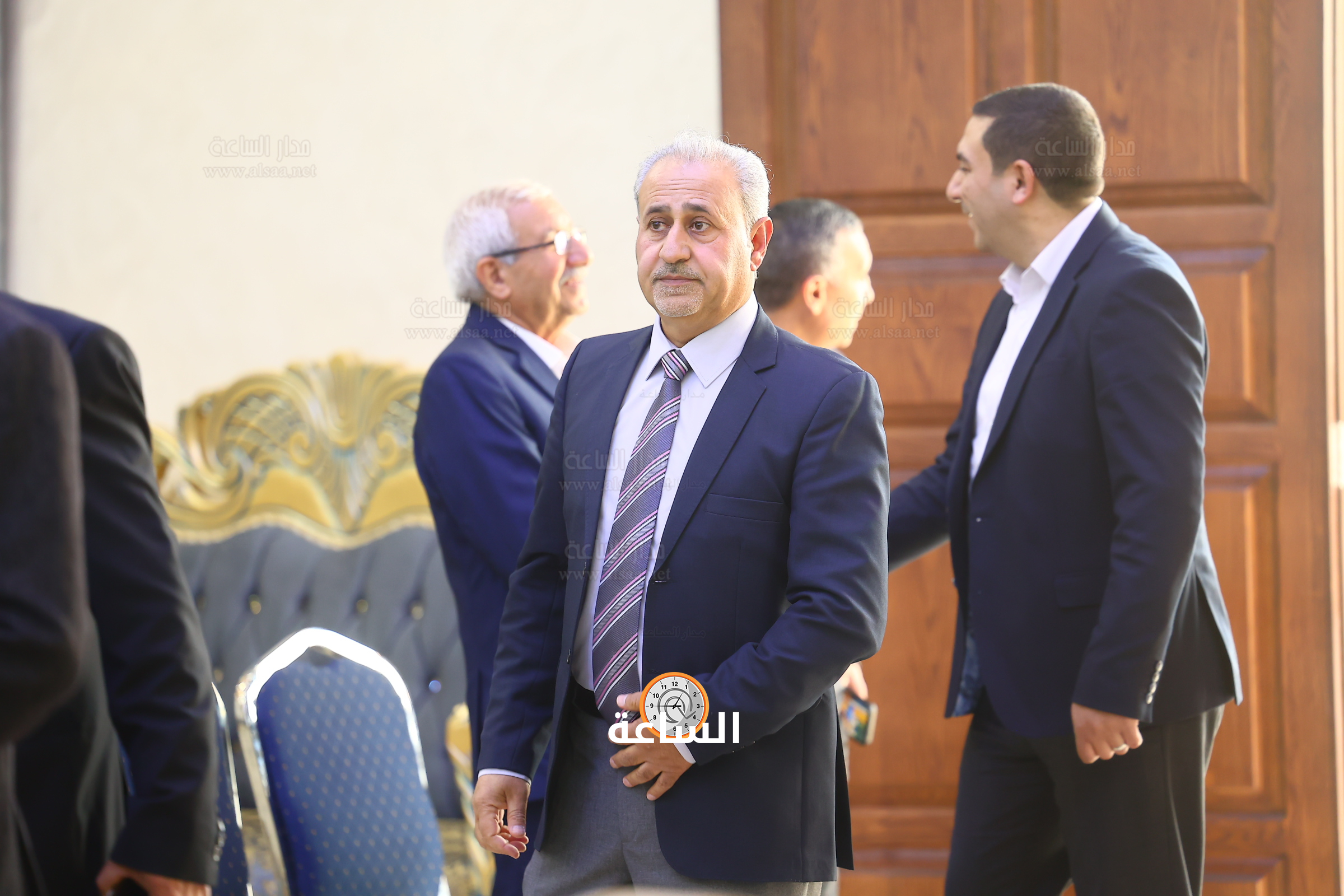 Madar Al-Saa Images 0.4248452354729375