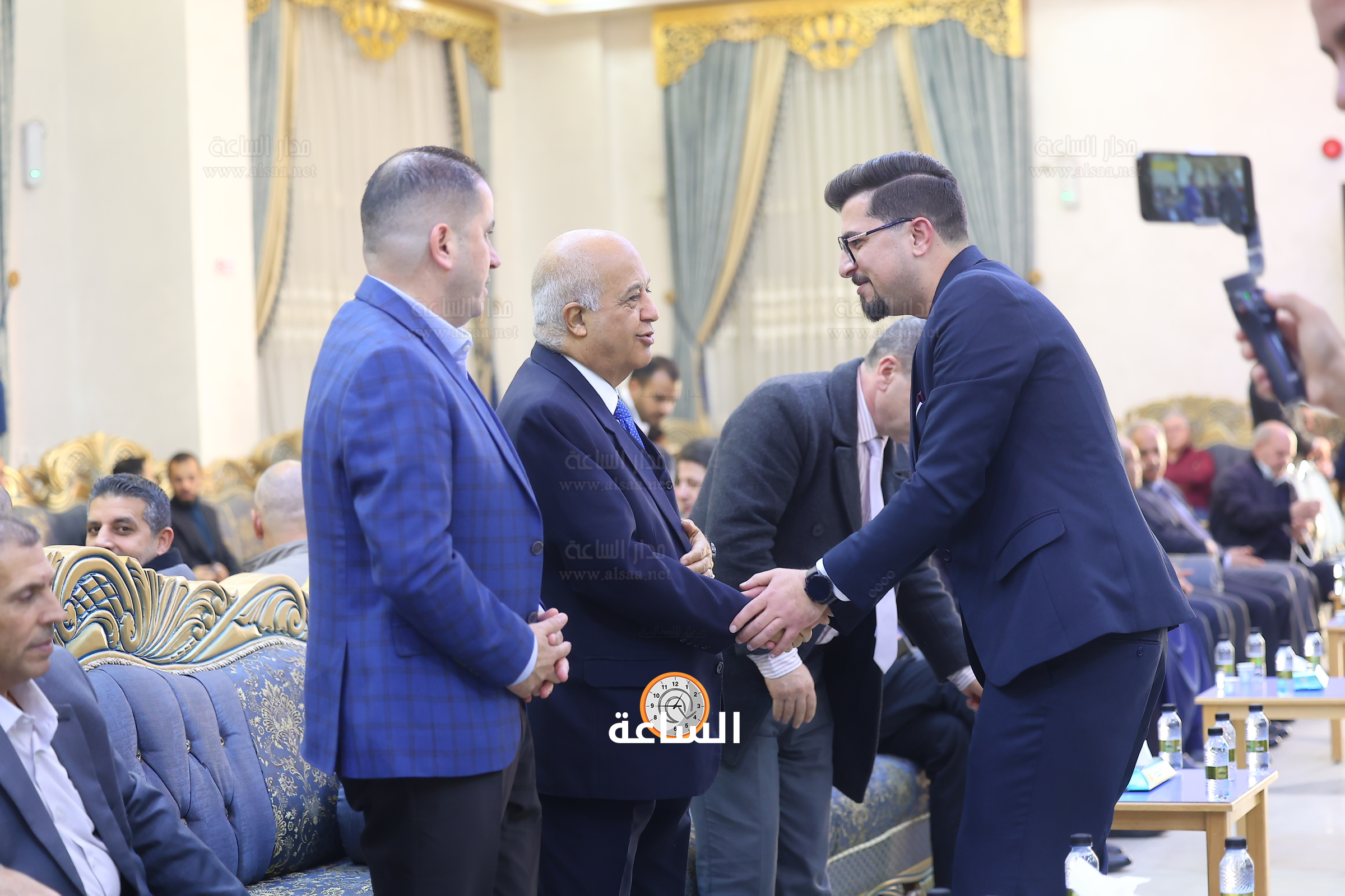 Madar Al-Saa Images 0.10817574878323344