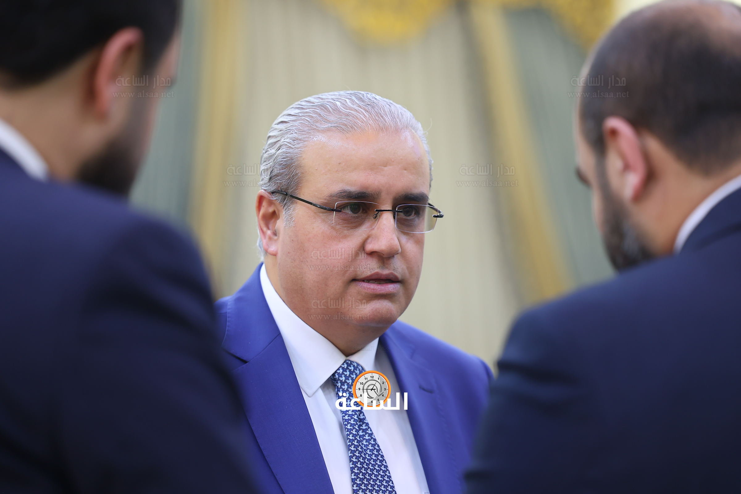 Madar Al-Saa Images 0.008641329484000648