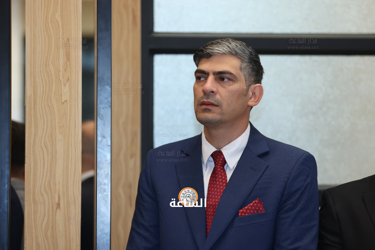 Madar Al-Saa Images 0.8822933157382512