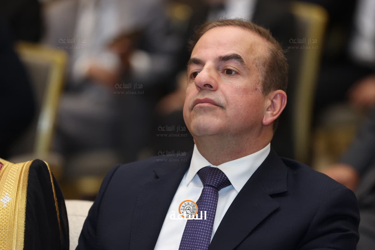 Madar Al-Saa Images 0.39757628631764286