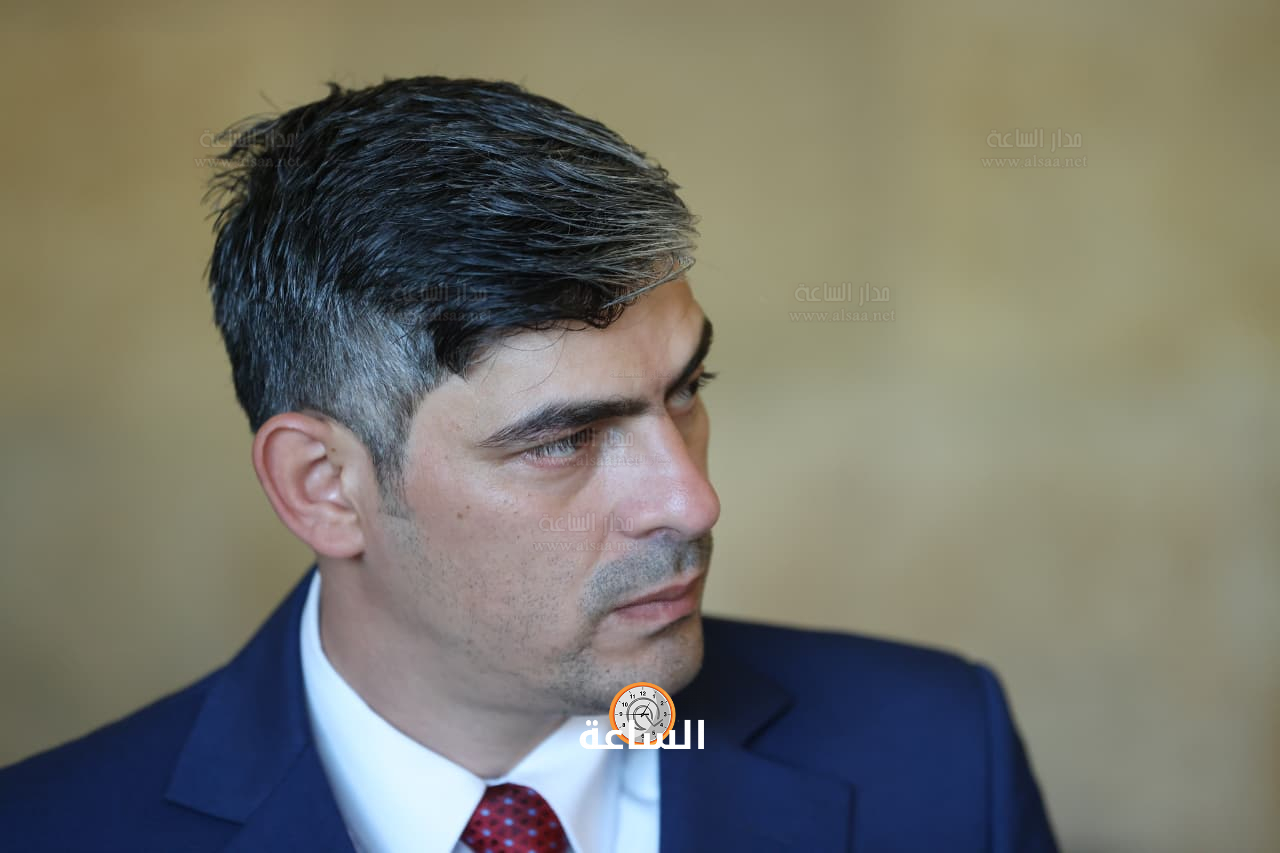 Madar Al-Saa Images 0.002527424542566825