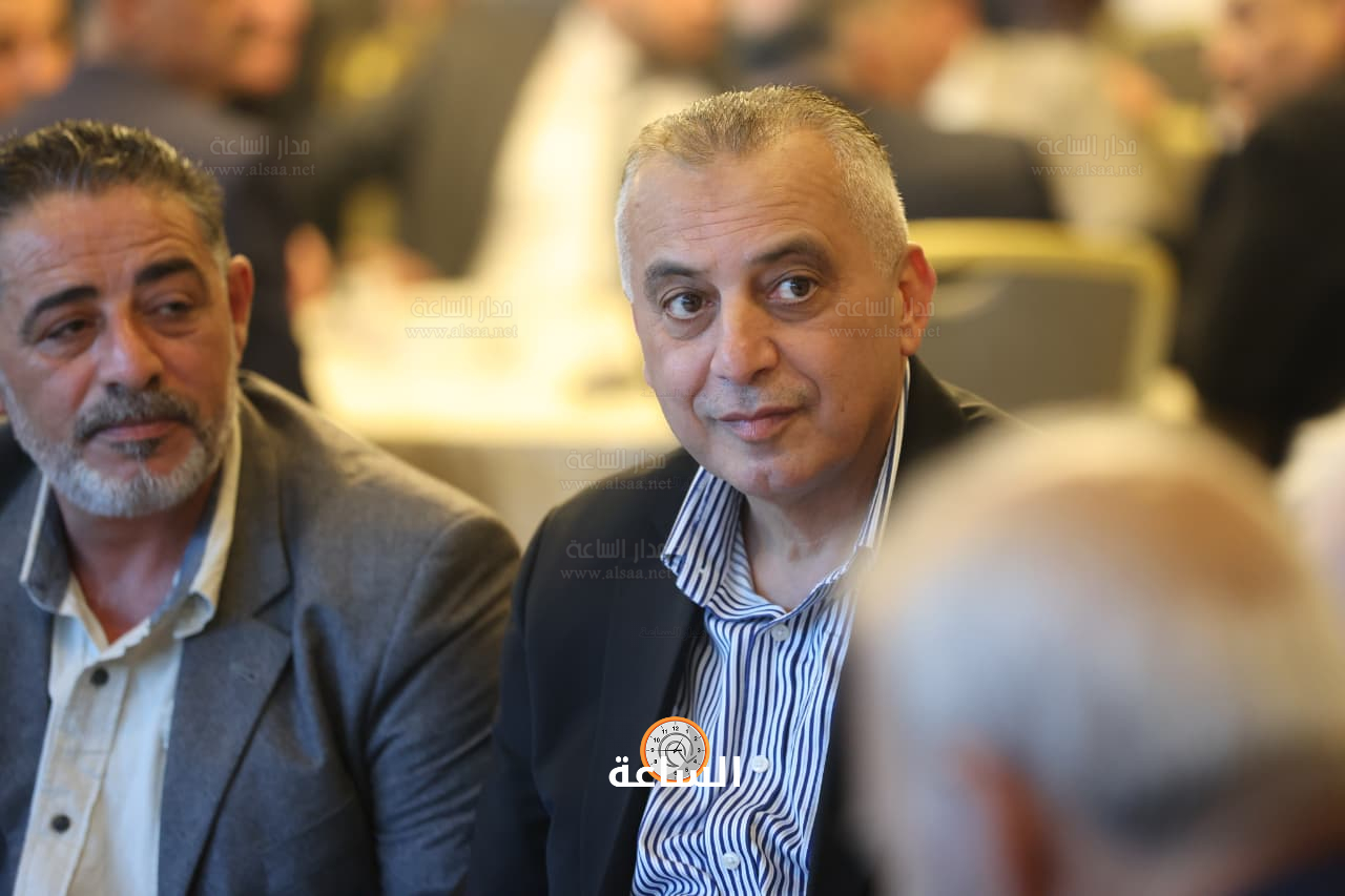 Madar Al-Saa Images 0.43425358774936174