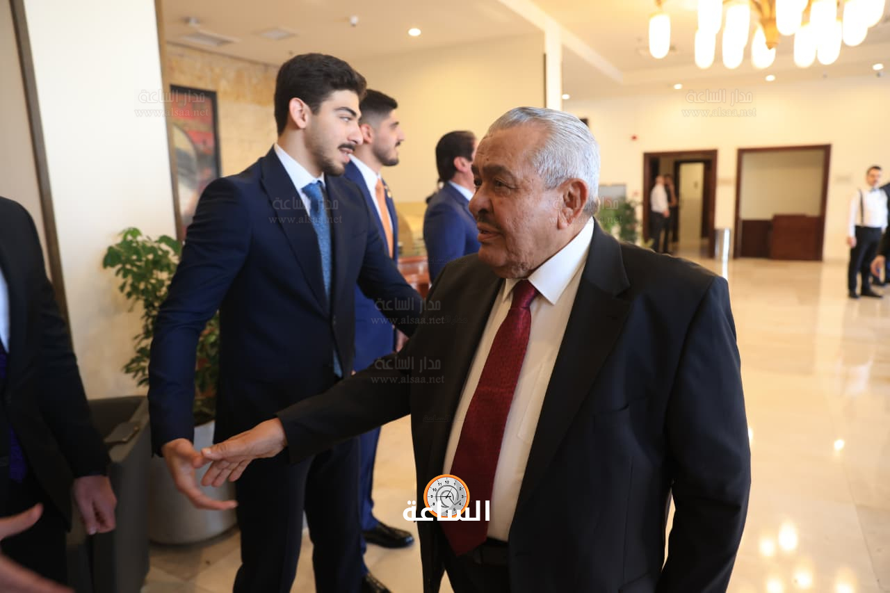 Madar Al-Saa Images 0.42572451078230844