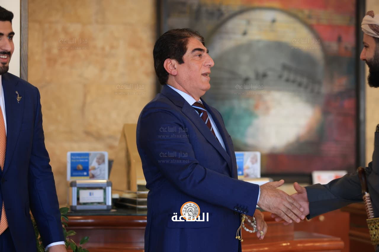 Madar Al-Saa Images 0.8539518172459799