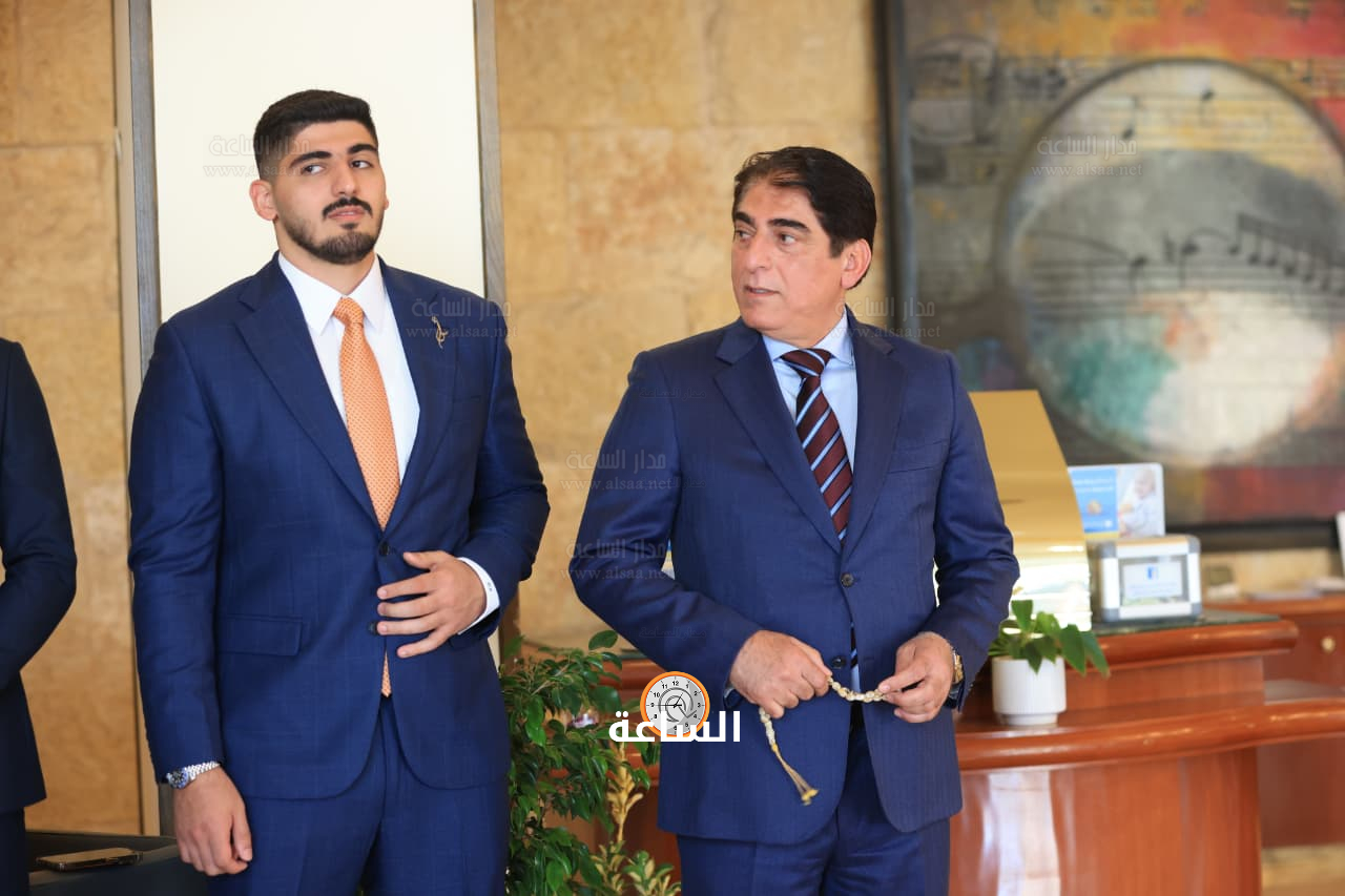 Madar Al-Saa Images 0.41631379781885713