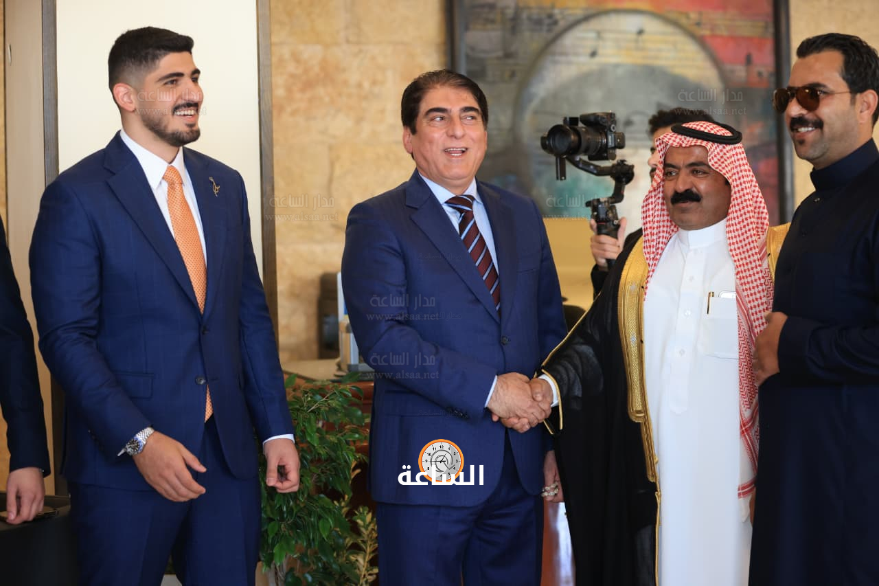 Madar Al-Saa Images 0.35725703270256504