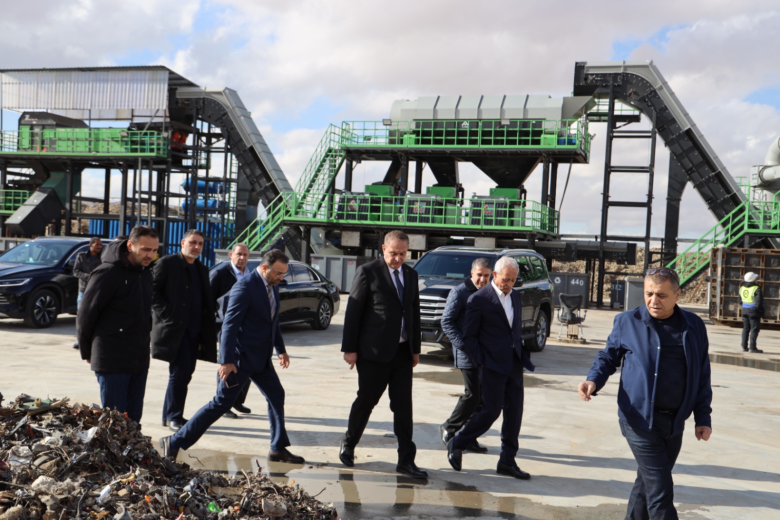 Madar Al-Saa Images 0.07297740167979594