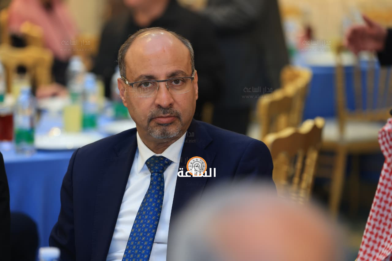 Madar Al-Saa Images 0.2499644580548105