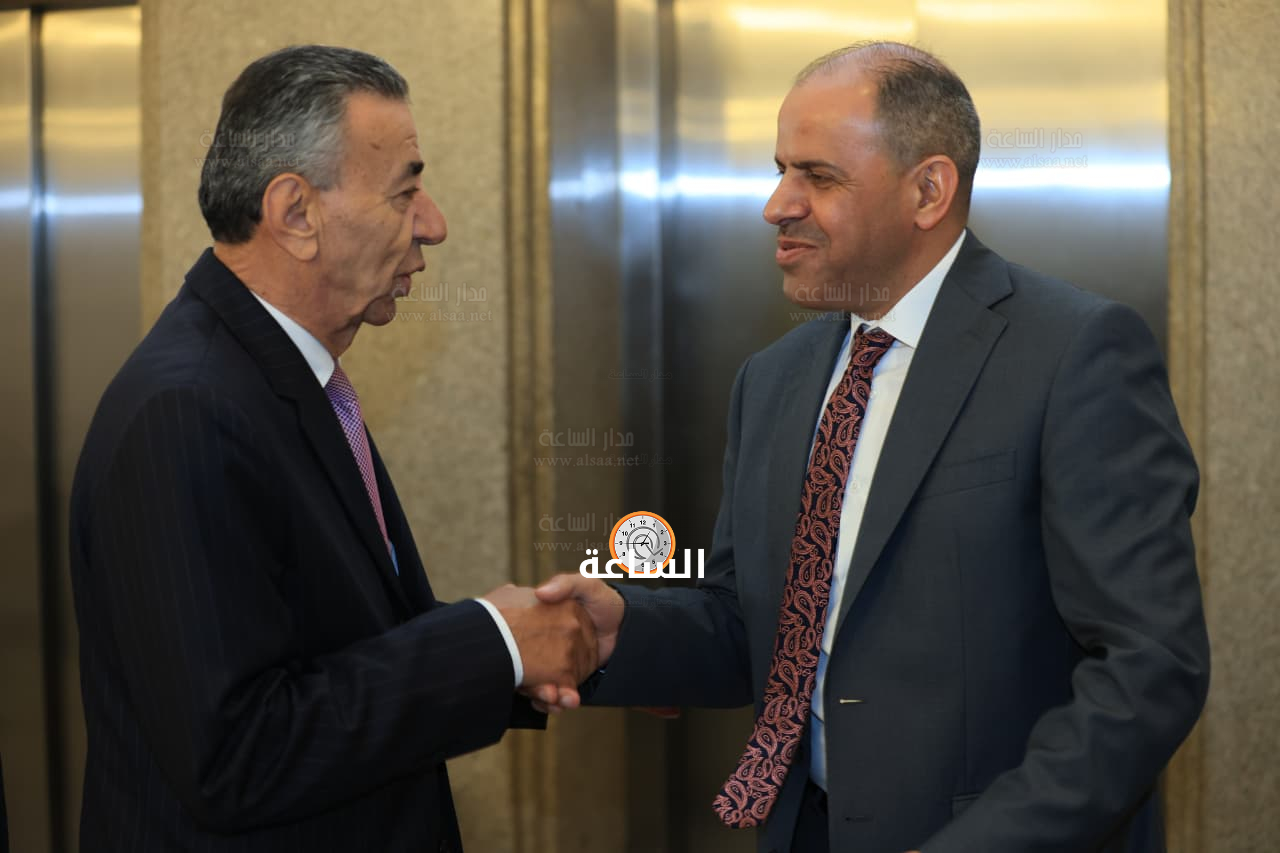 Madar Al-Saa Images 0.005508876912229677