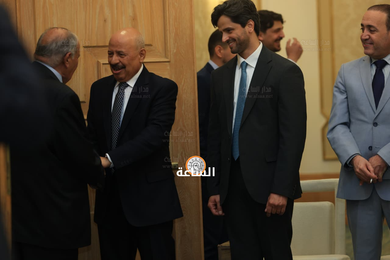 Madar Al-Saa Images 0.5372815709782107