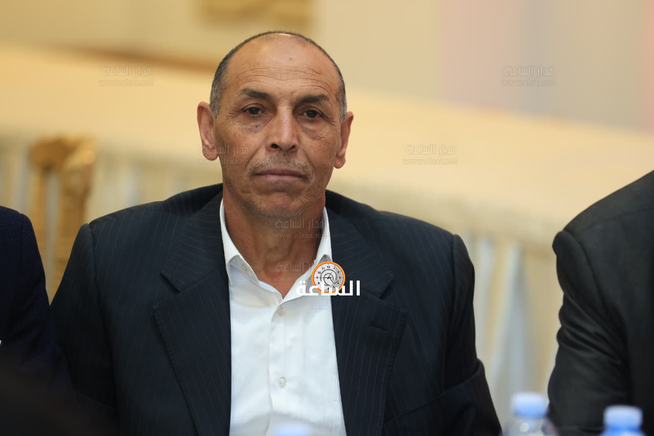 Madar Al-Saa Images 0.7055159353137231