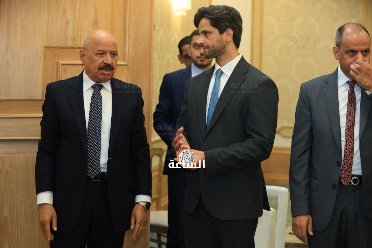 Madar Al-Saa Images 0.036734994205390836