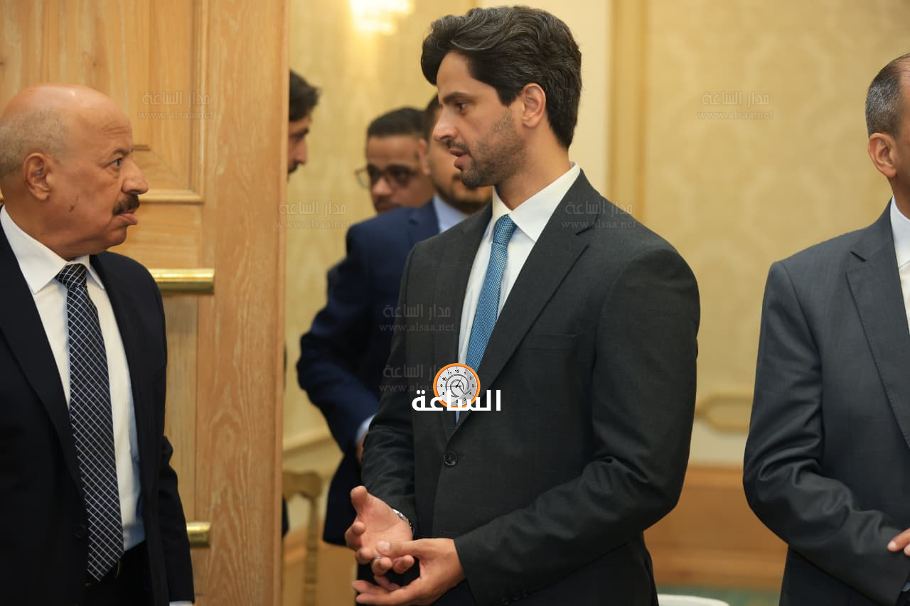 Madar Al-Saa Images 0.958113149047771