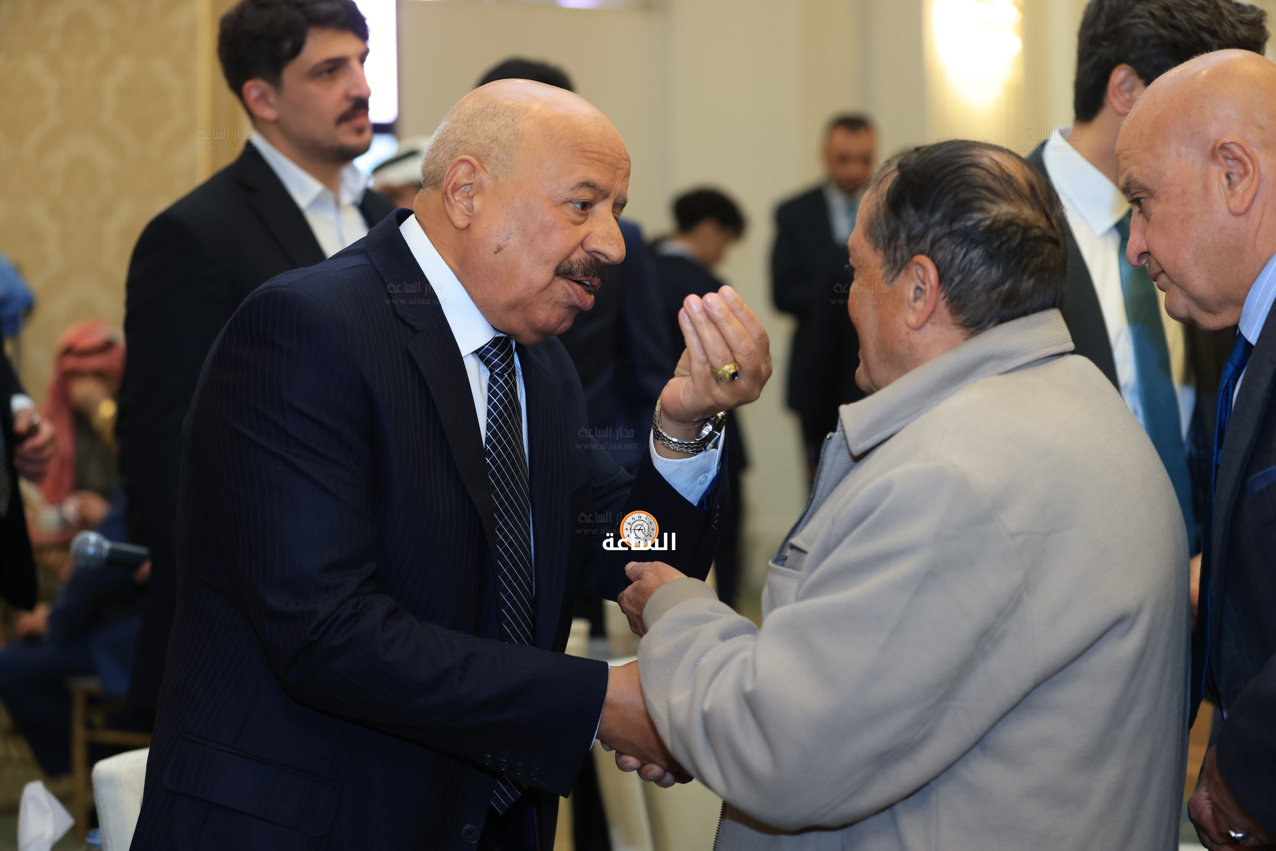 Madar Al-Saa Images 0.32614967413585516