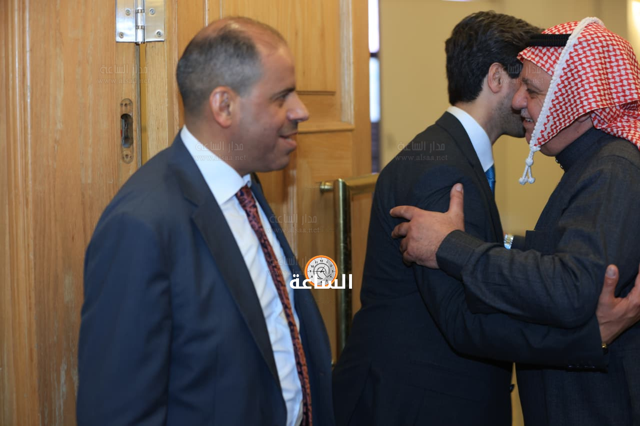 Madar Al-Saa Images 0.40629425951959575