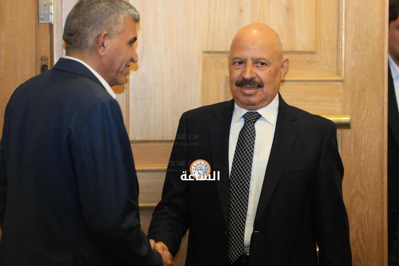 Madar Al-Saa Images 0.058456028950371164