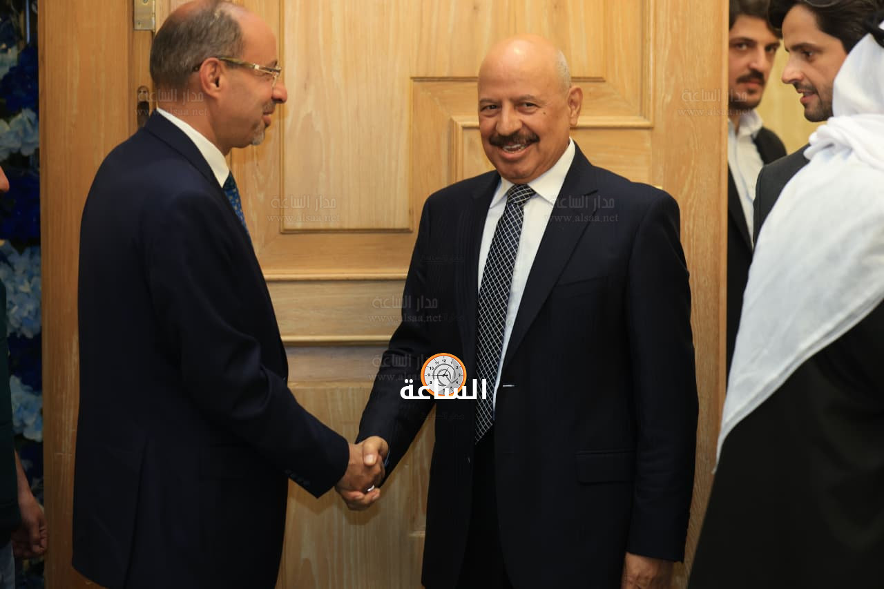 Madar Al-Saa Images 0.8344324851997263