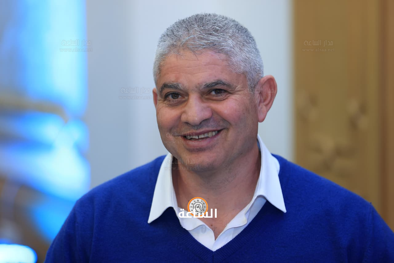 Madar Al-Saa Images 0.89536593220426