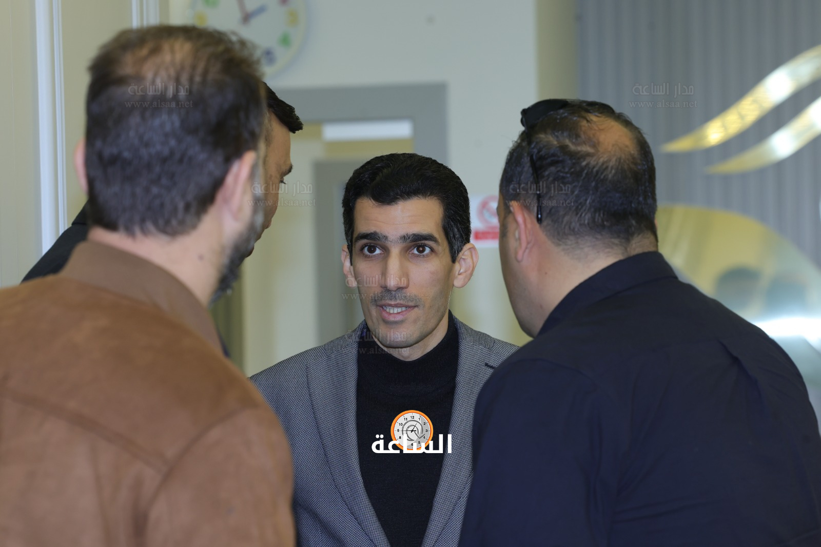 Madar Al-Saa Images 0.3256805142942134