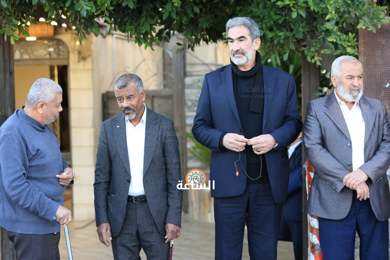 Madar Al-Saa Images 0.9145714919213328