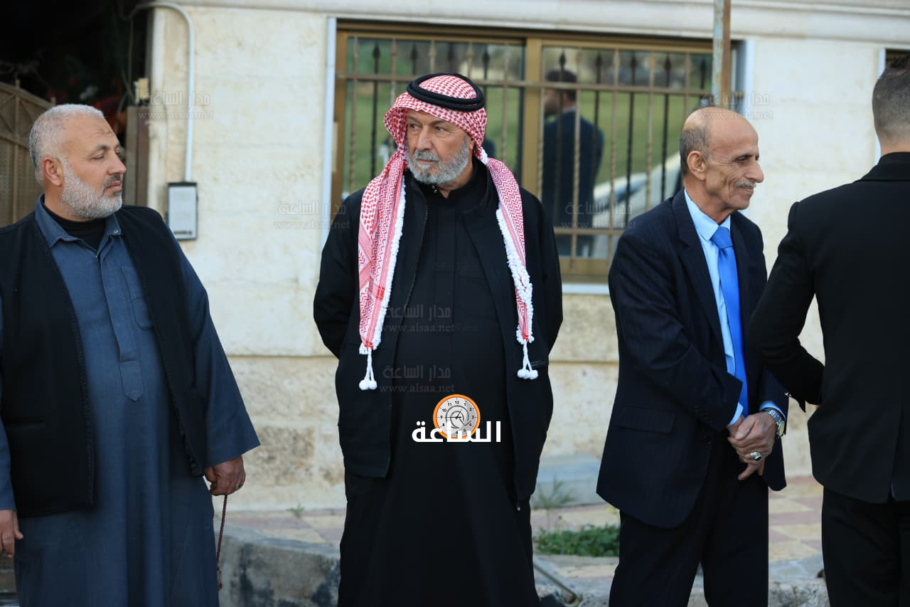 Madar Al-Saa Images 0.30498146301545204