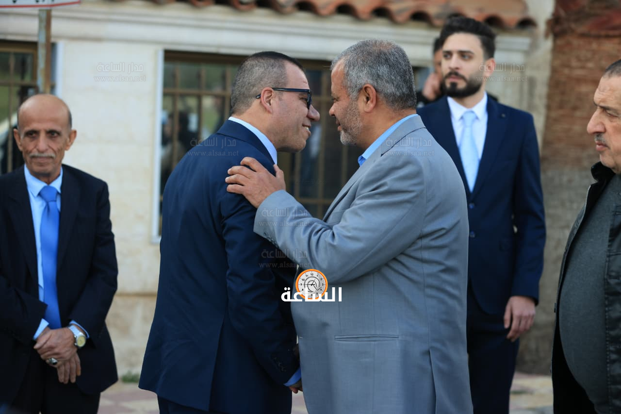 Madar Al-Saa Images 0.707664599992275