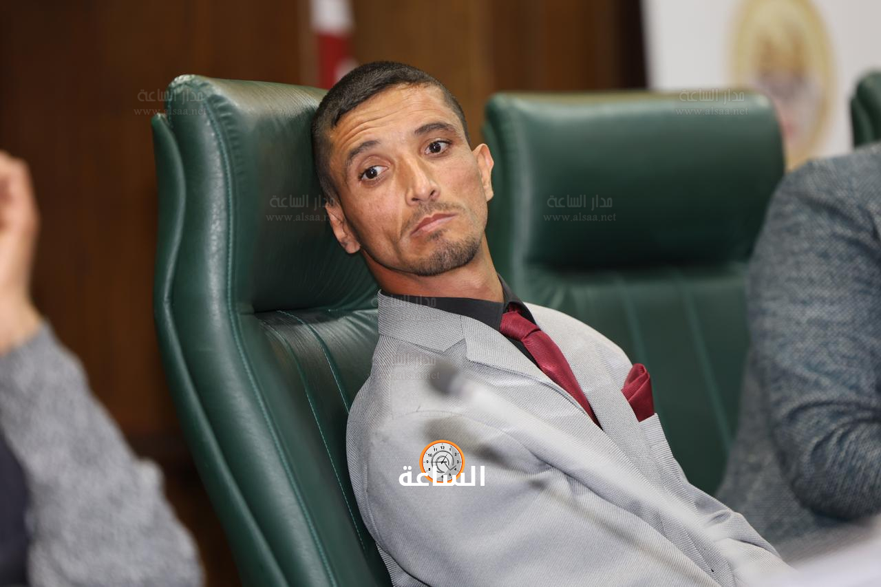 Madar Al-Saa Images 0.016592121522285286