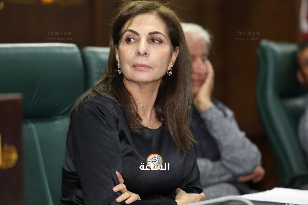 Madar Al-Saa Images 0.4730281731142574