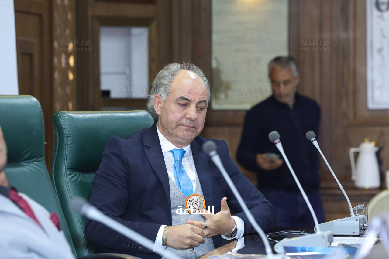 Madar Al-Saa Images 0.6987509110087718