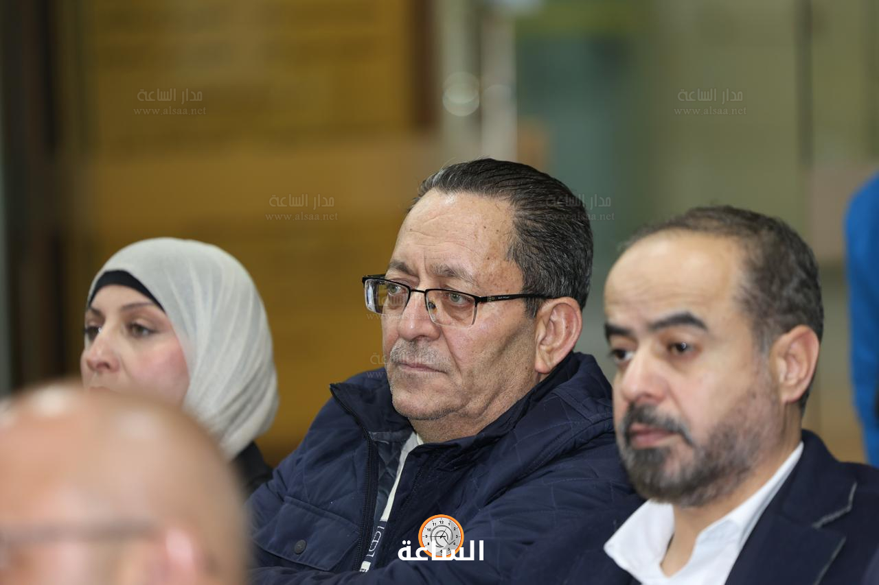 Madar Al-Saa Images 0.364406692108027