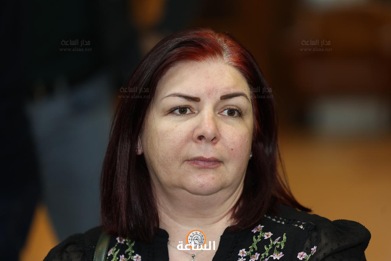 Madar Al-Saa Images 0.3737167425687301