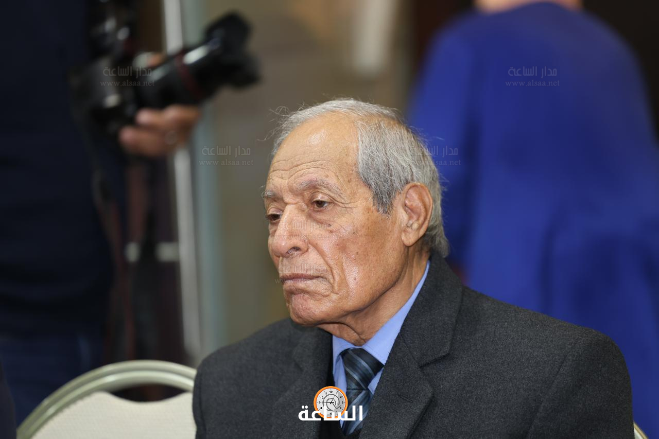 Madar Al-Saa Images 0.5058131887232012