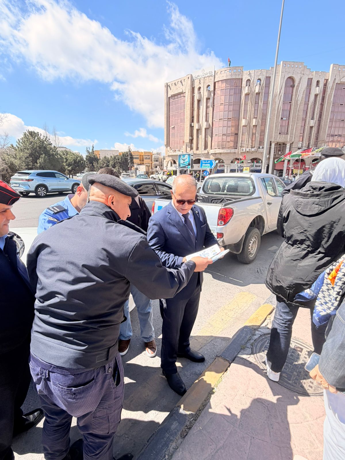 Madar Al-Saa Images 0.39910649528910613