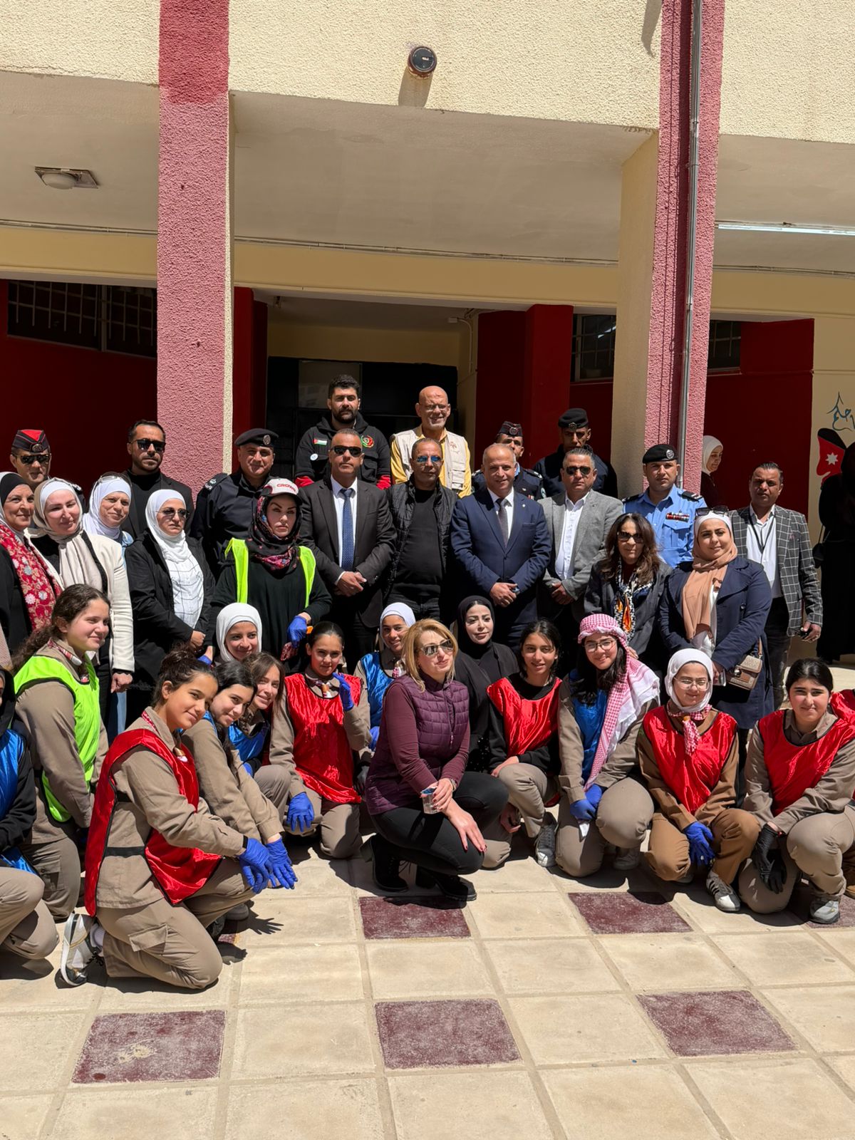 Madar Al-Saa Images 0.8738594893382827